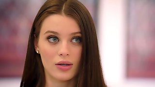 Два кавалера в костюмах оттрахали в две дырочки одну молодую чиксу